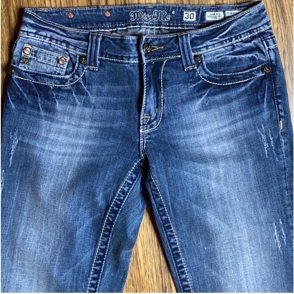 Miss Me Capris - Picture 5 of 9